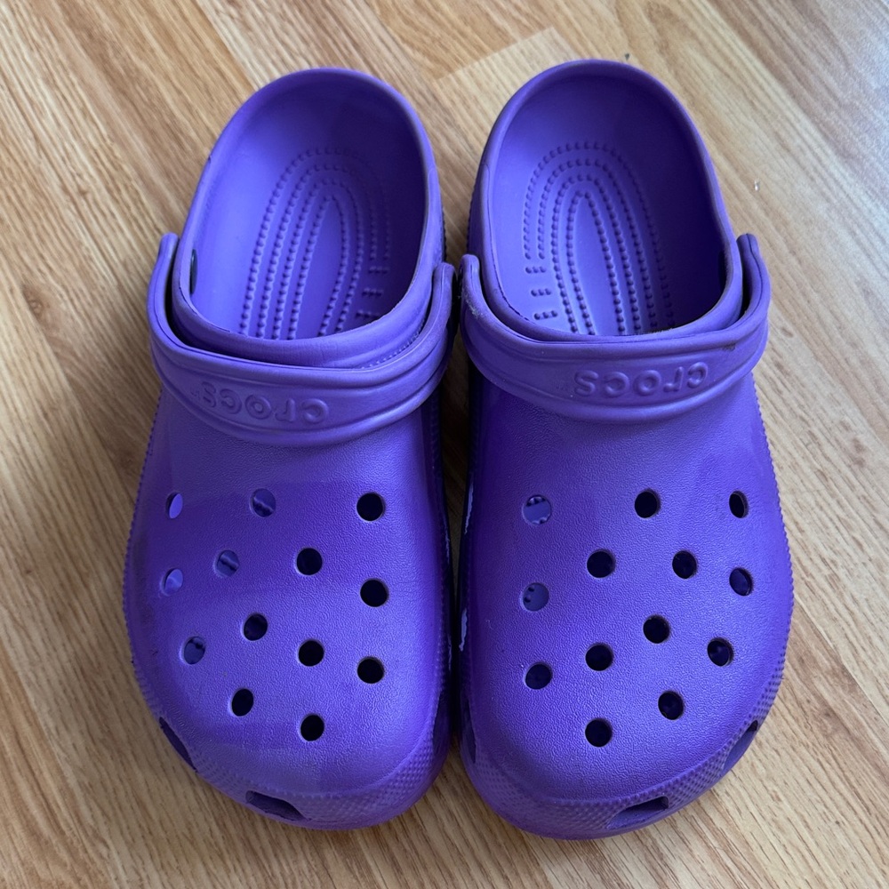 Purple CROCS 🐊 Size 10